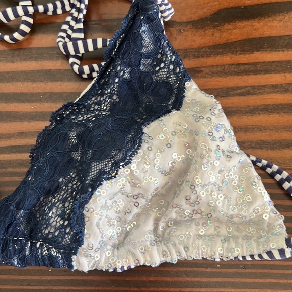 Beach Bunny sequin lace triangle bikini top - Picture 2 of 5
